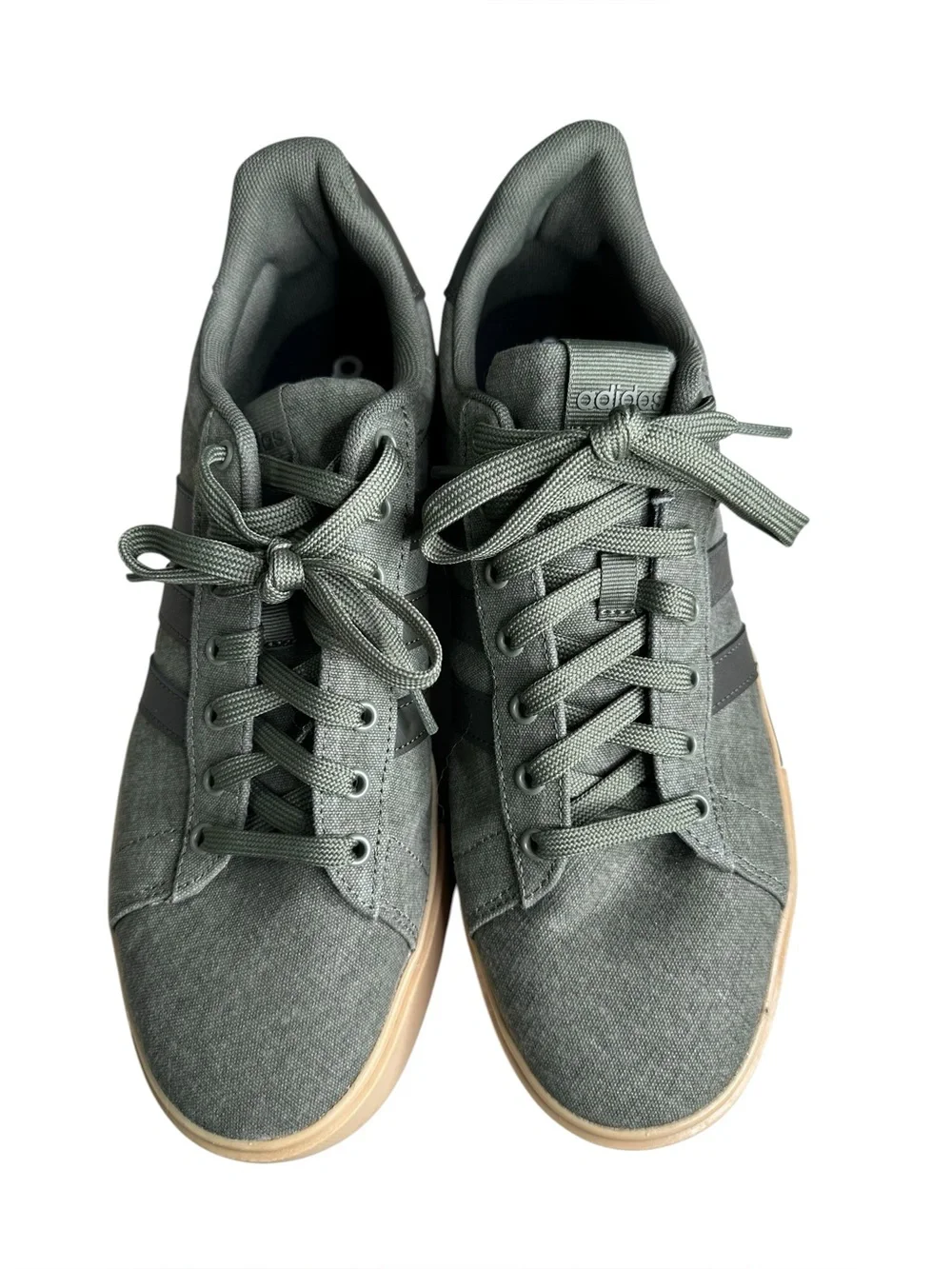 Adidas Men’s Daily 4.0 Canvas Sneakers. Size 11. Olive Green